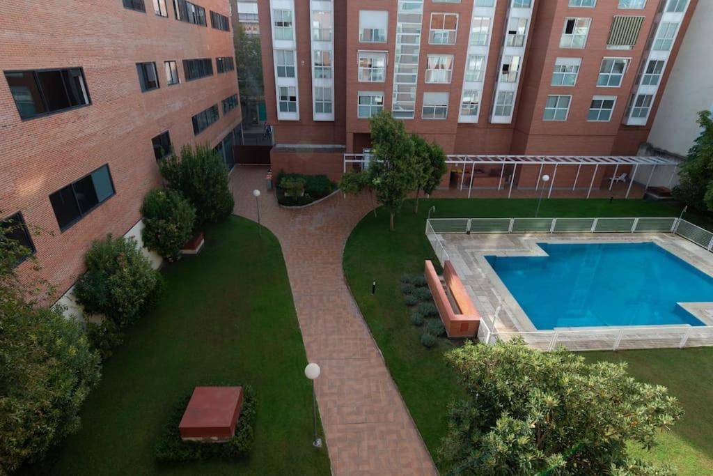 Apartament Vivienda Con Zona De Trabajo, Piscina Y Parking Madryt Zewnętrze zdjęcie
