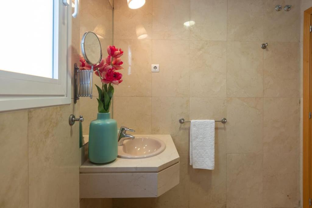 Apartament Vivienda Con Zona De Trabajo, Piscina Y Parking Madryt Zewnętrze zdjęcie